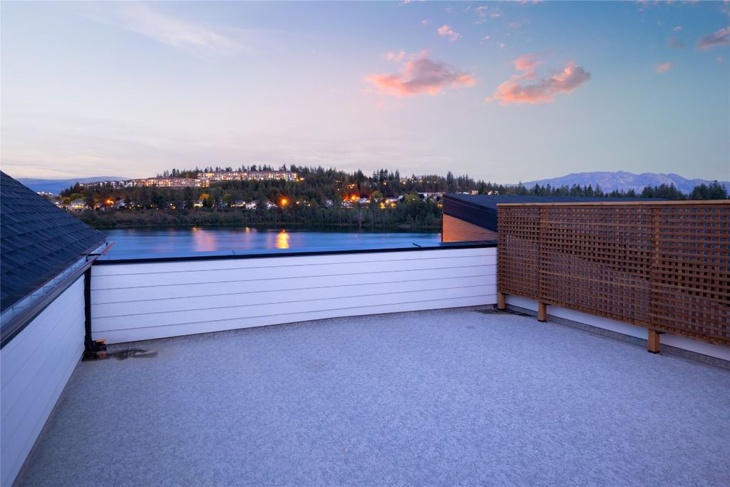 listing image 16513454474163994820