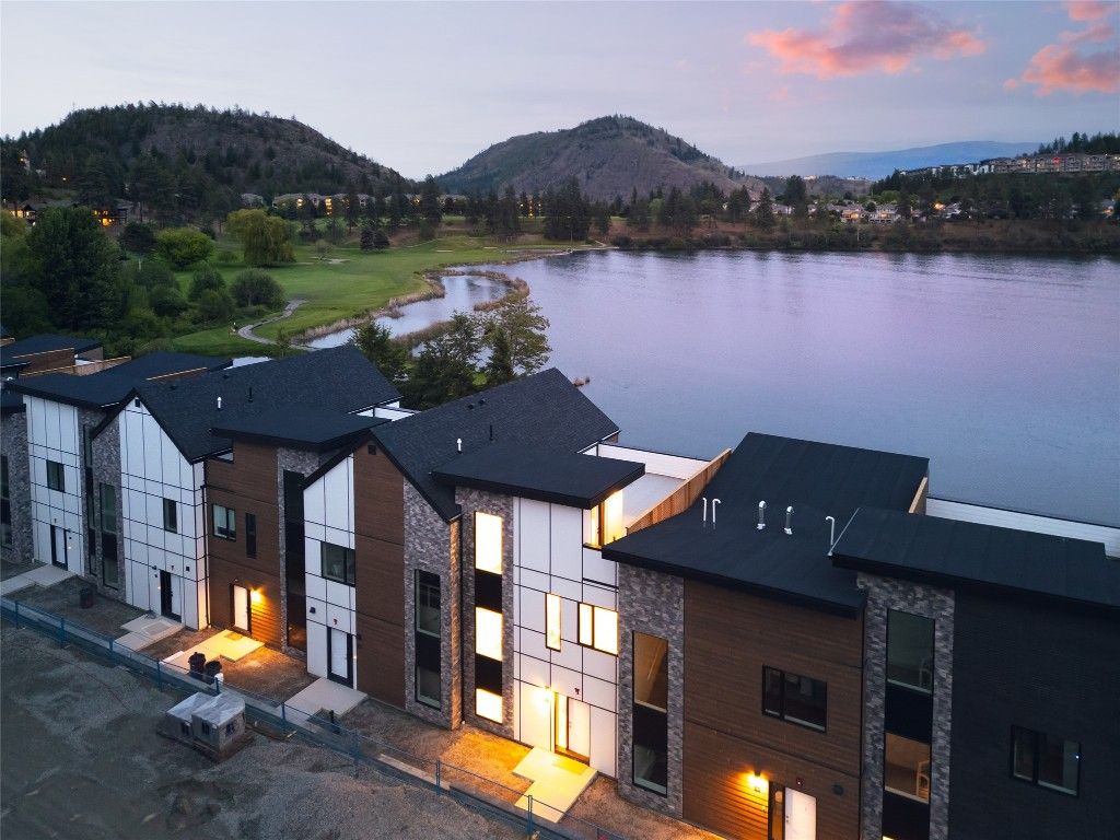 listing image 16512118425321393369