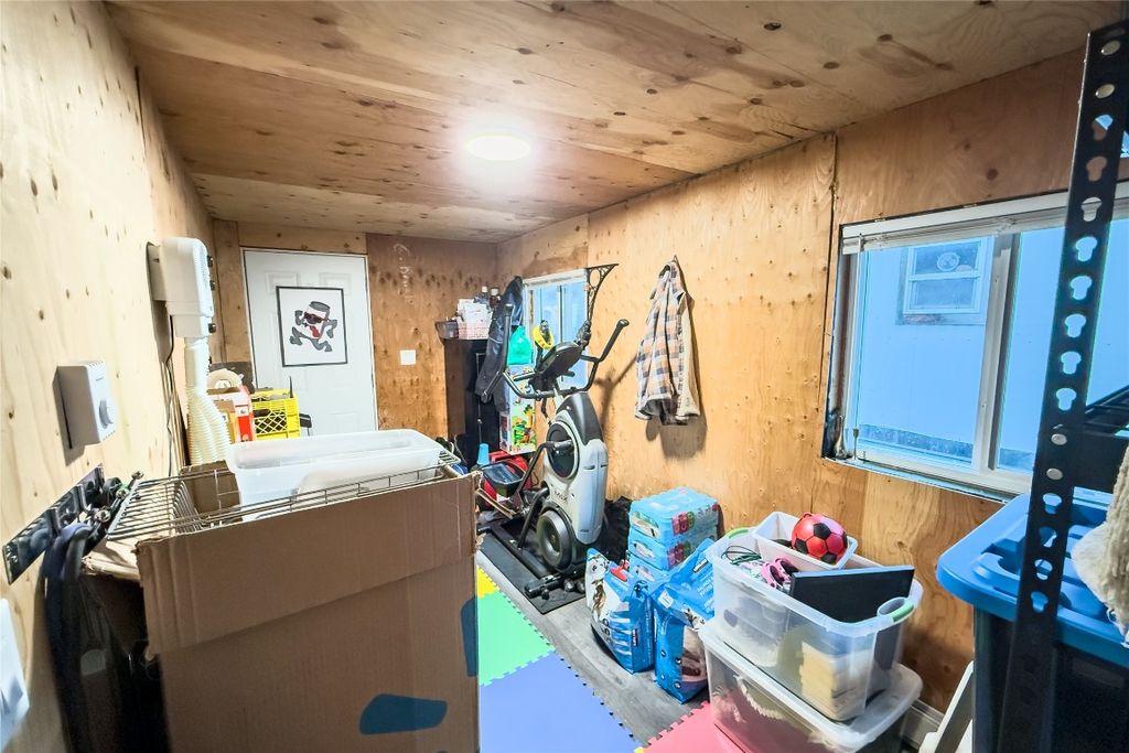 listing image 16513798072543573110