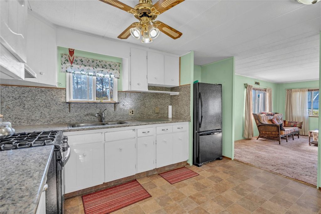 listing image 16518513961422264737