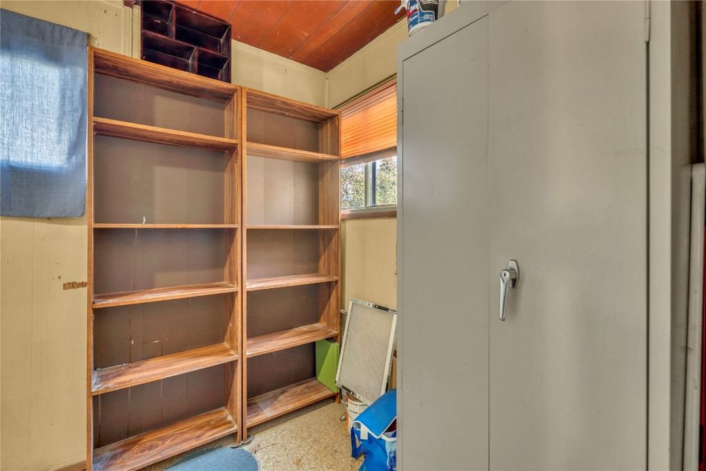 listing image 16510351018644313371