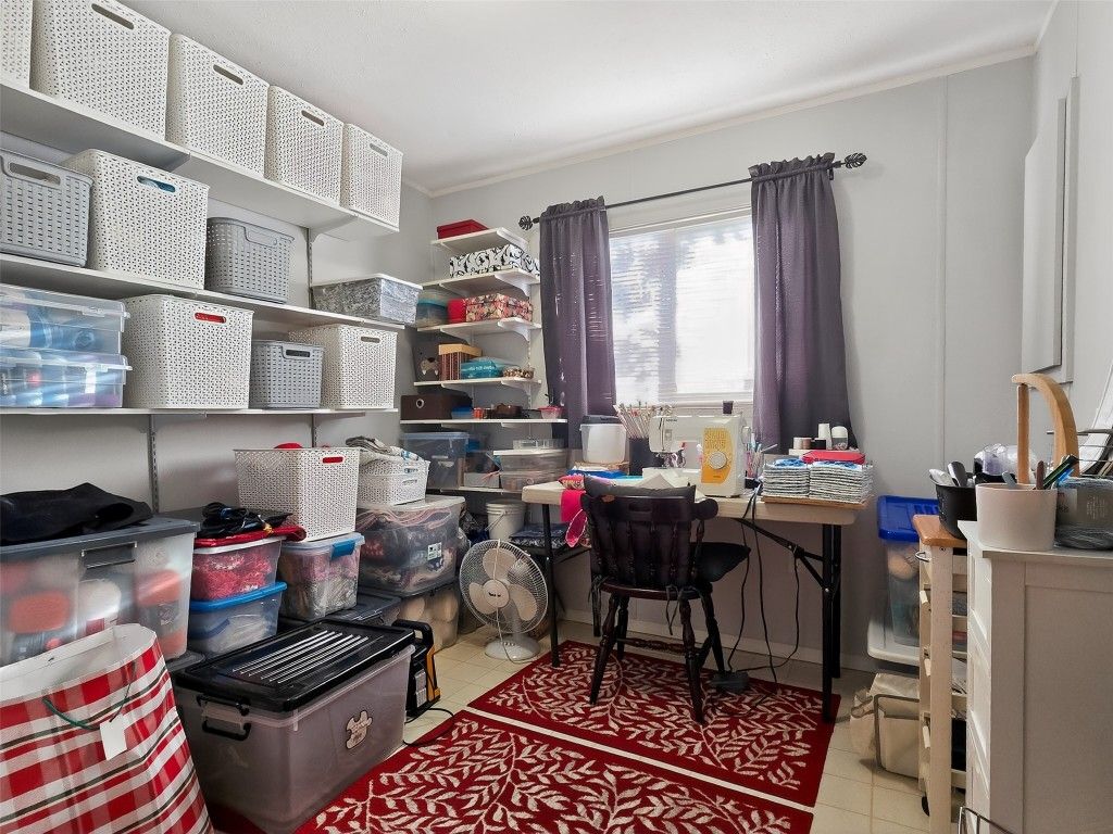 listing image 16514867222821222605