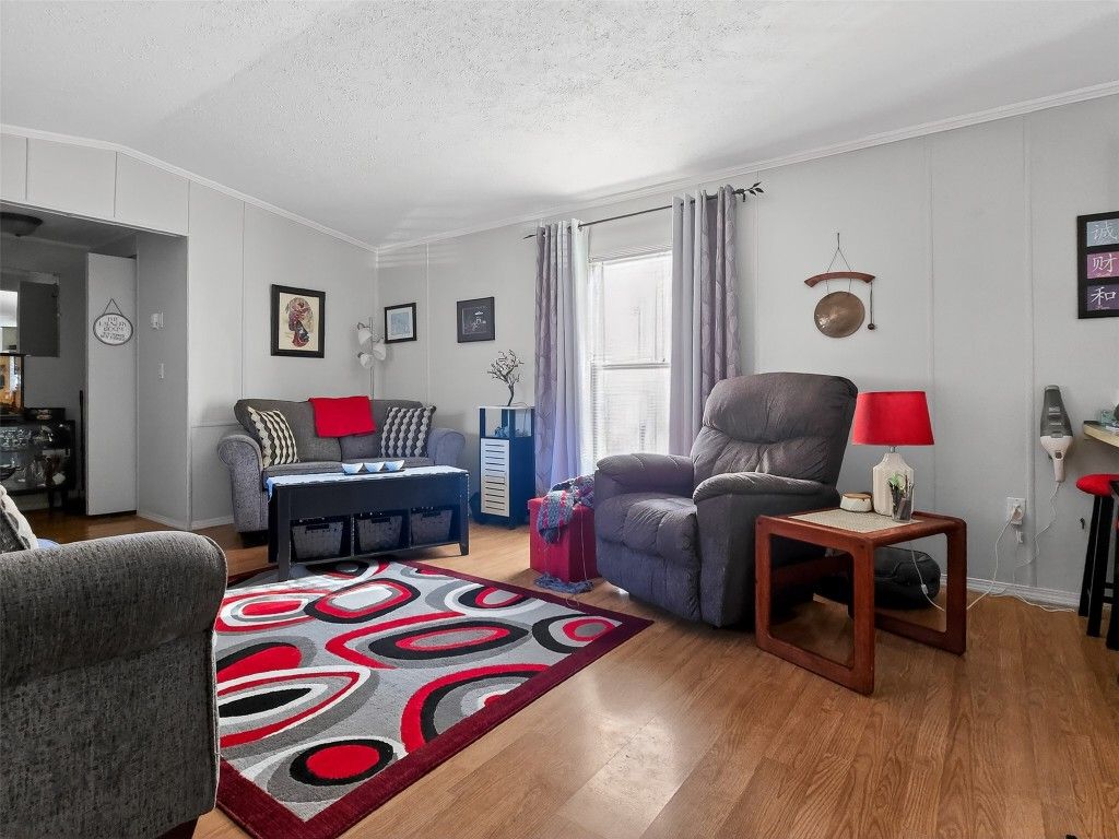 listing image 16517690066052713456