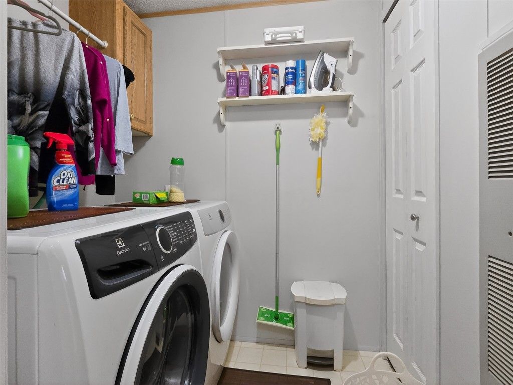 listing image 16515435089240701077