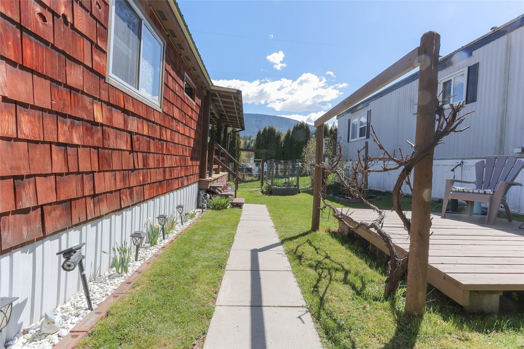 listing image 16516042689443794824