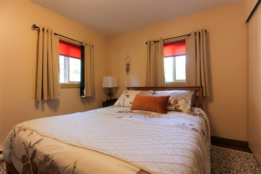 listing image 16514575569592627189