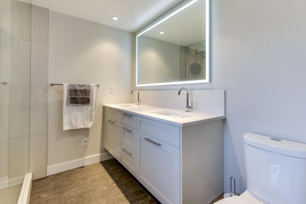listing image 16518361973707553341