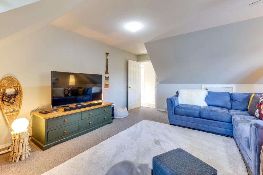 listing image 16513688459673352954