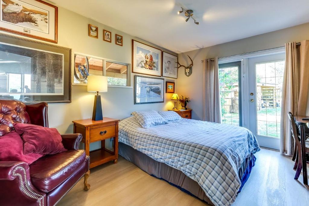 listing image 16513934624090885067