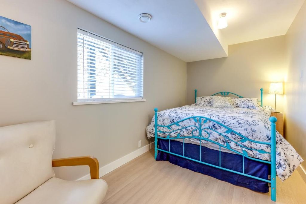 listing image 16510384921771166562