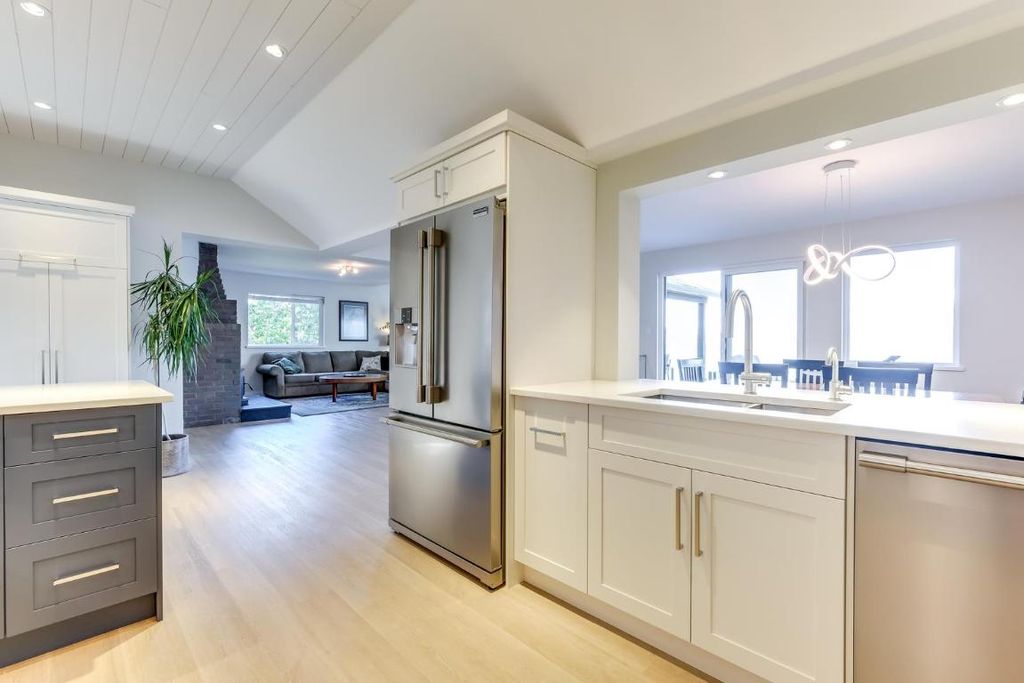 listing image 16519413502935075219