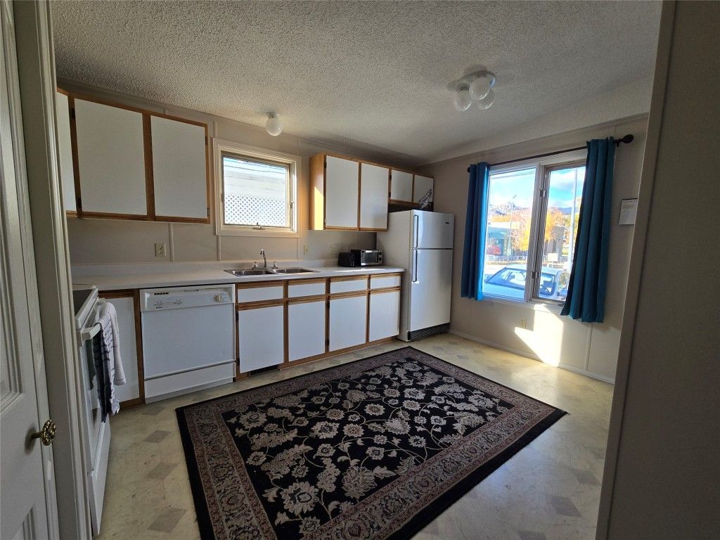 listing image 16518548855777361096