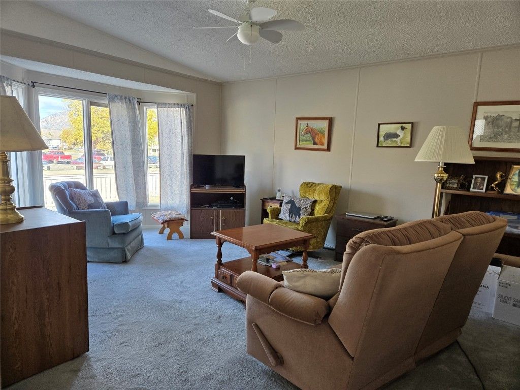 listing image 16519683552280824392