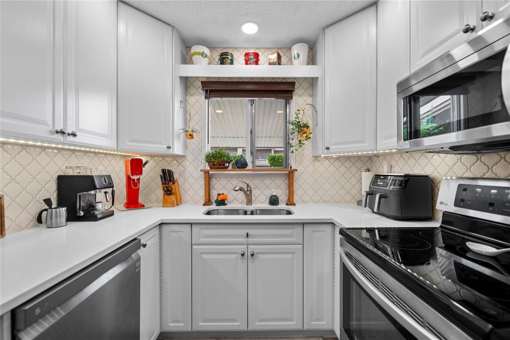 listing image 16513851238127262463