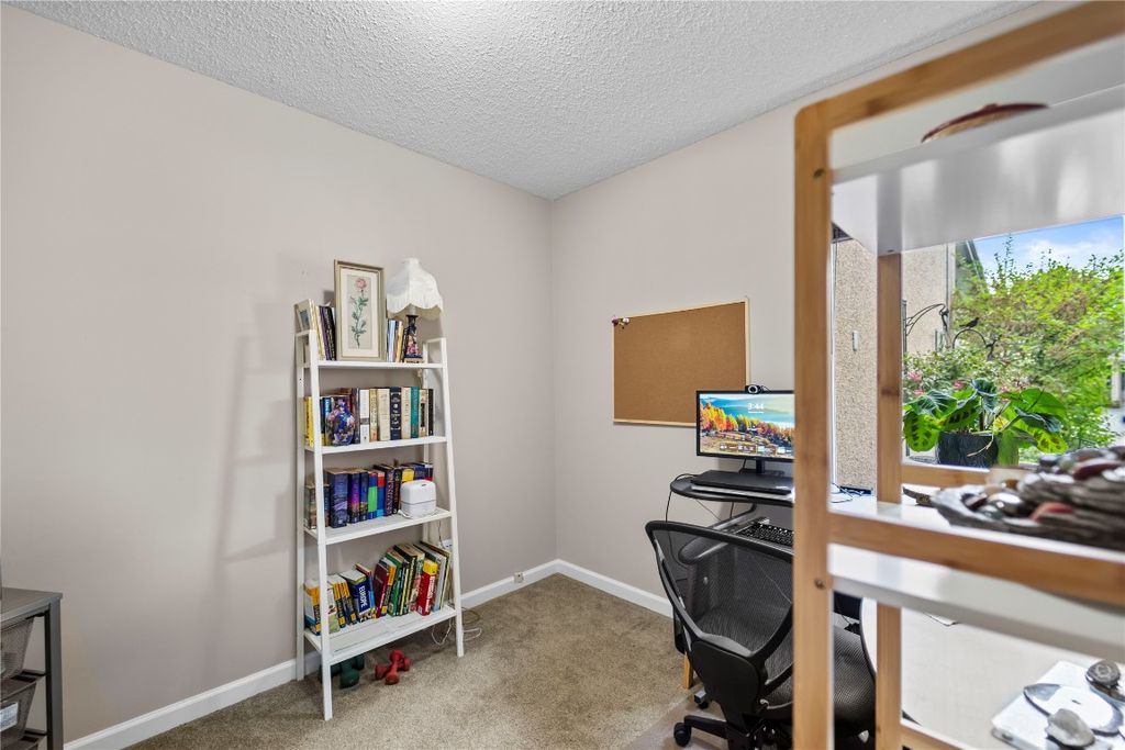 listing image 16517685101341875085