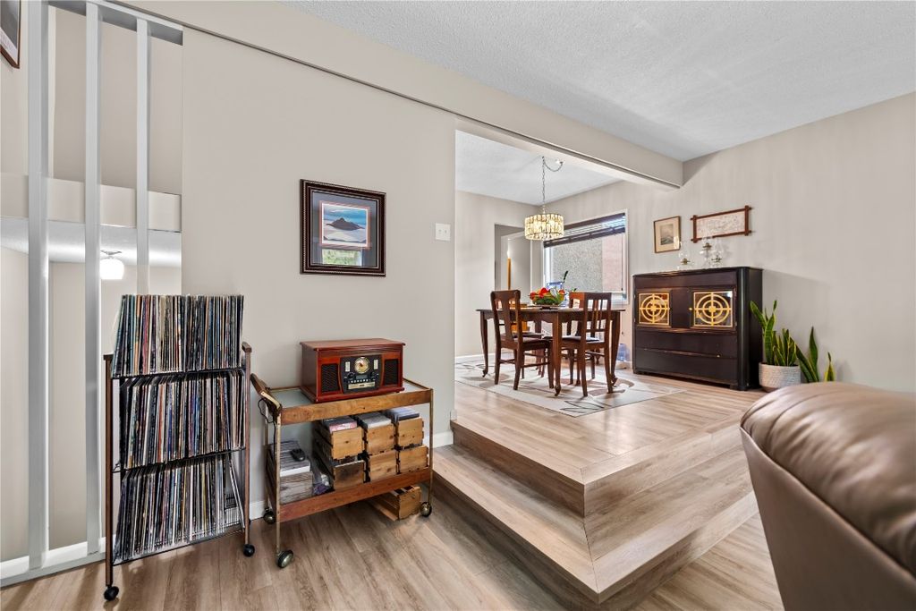 listing image 16516021680953338279