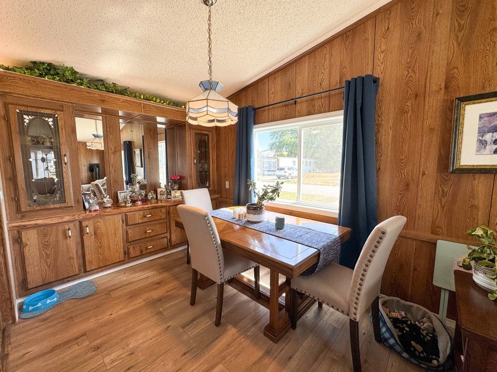 listing image 16512721278674780679