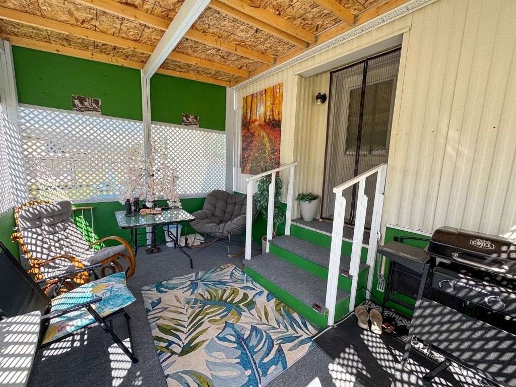 listing image 16511634780337120856