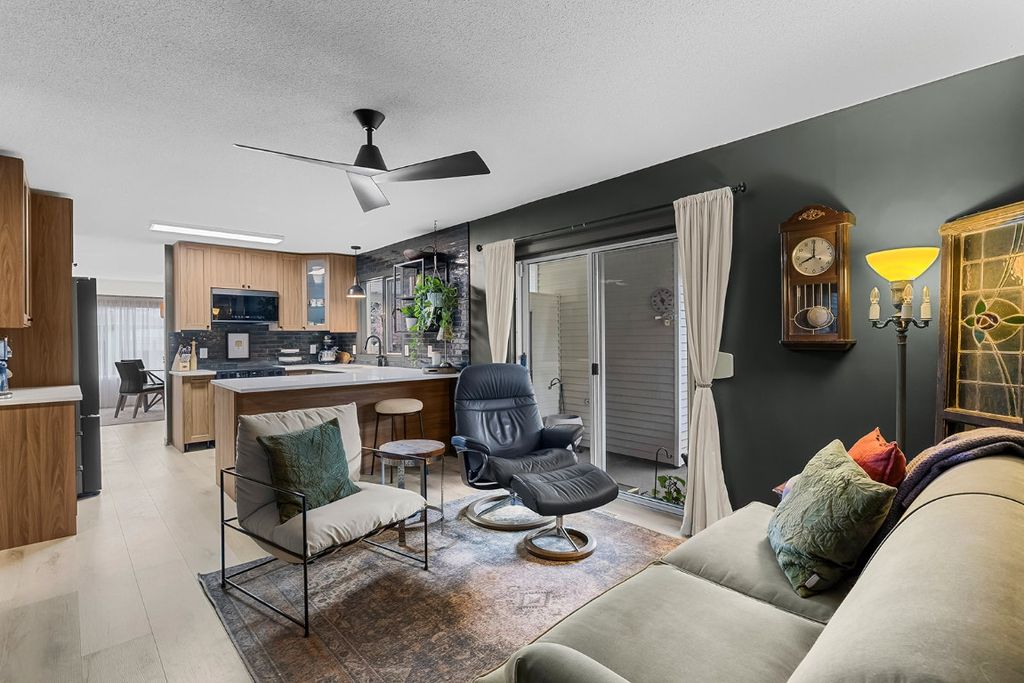 listing image 16518730235252089003