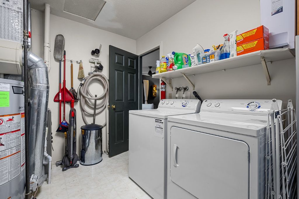 listing image 16517421632872785528