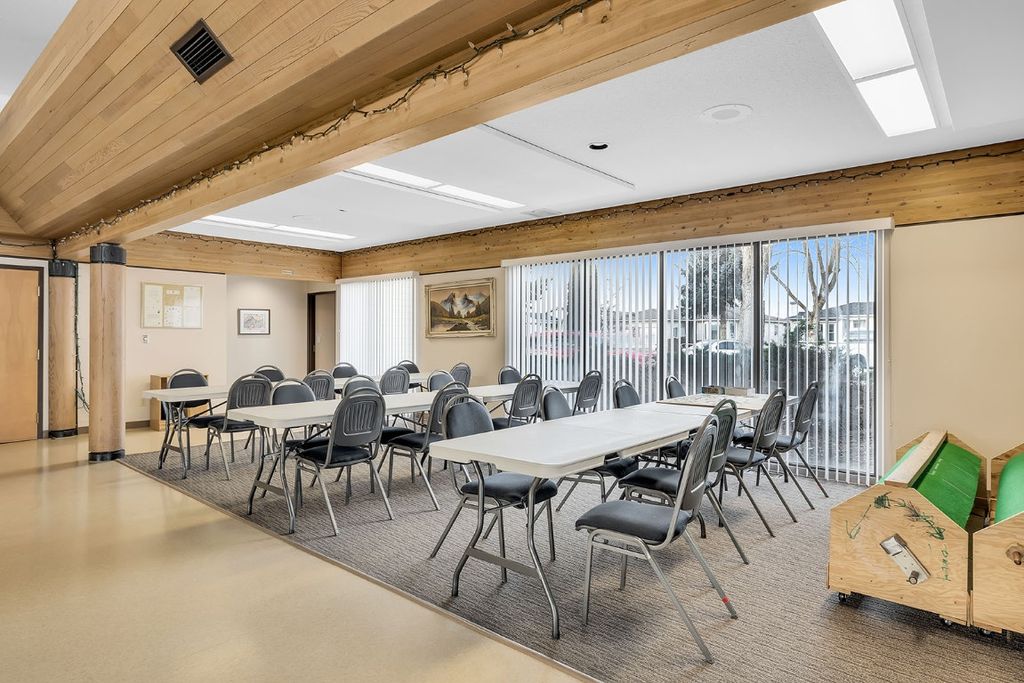 listing image 16510070093713451942