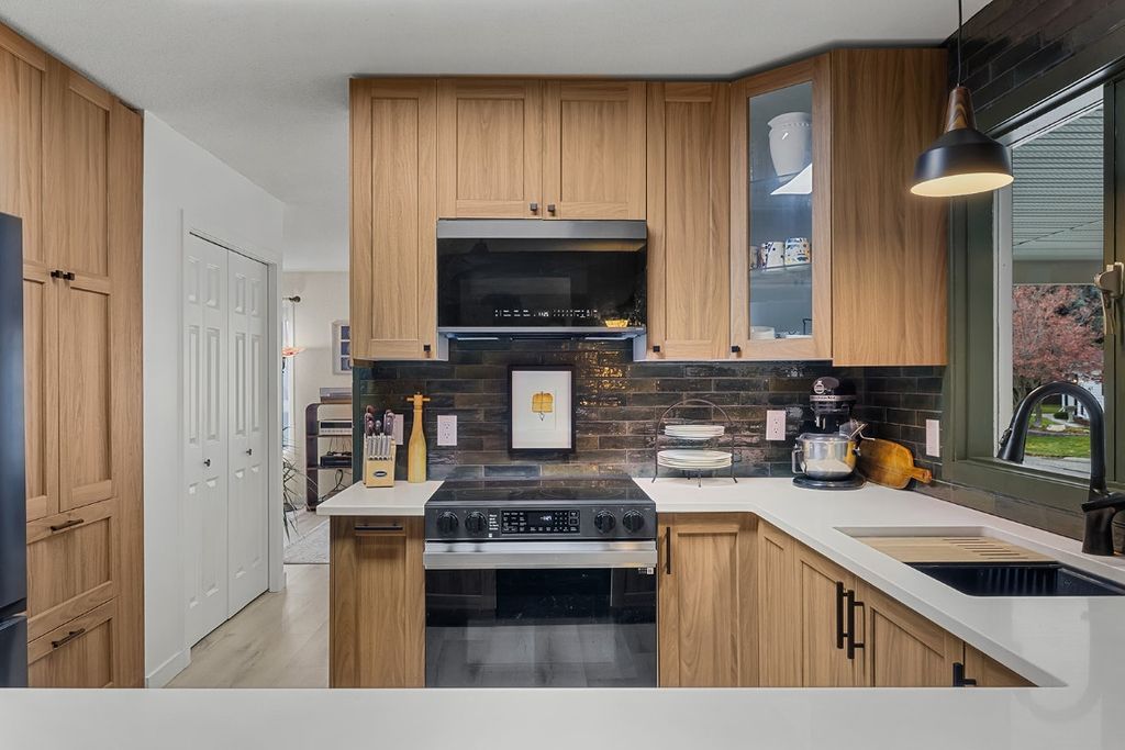 listing image 16514261239208996592