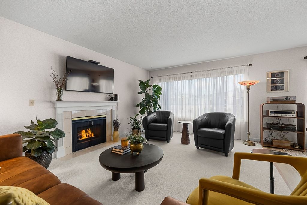 listing image 16514478043187878250