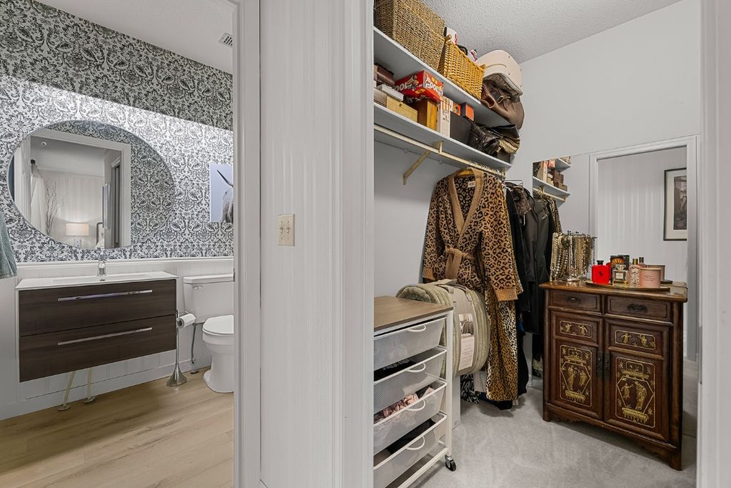 listing image 16519169888611187537