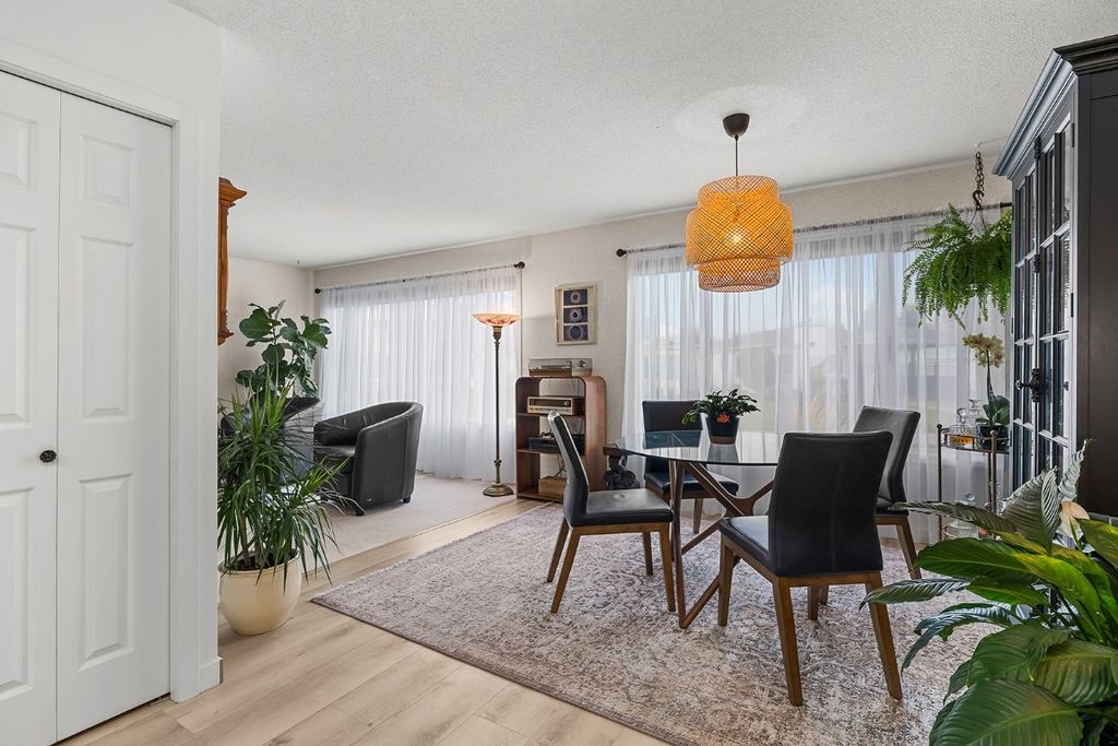 listing image 16519611501421315354