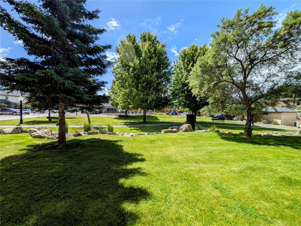 listing image 16512899625760859121
