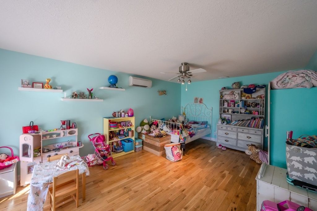 listing image 16514111519320595312