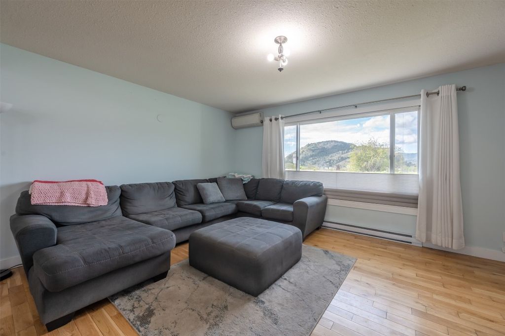 listing image 16519824249487993646