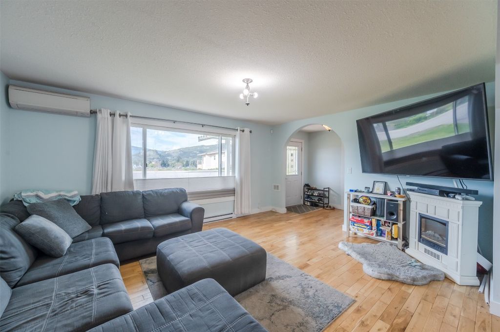 listing image 16512446704976229214