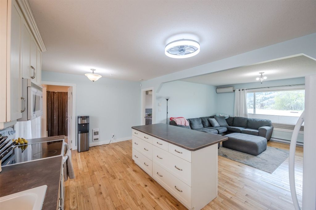 listing image 16517496011783121157