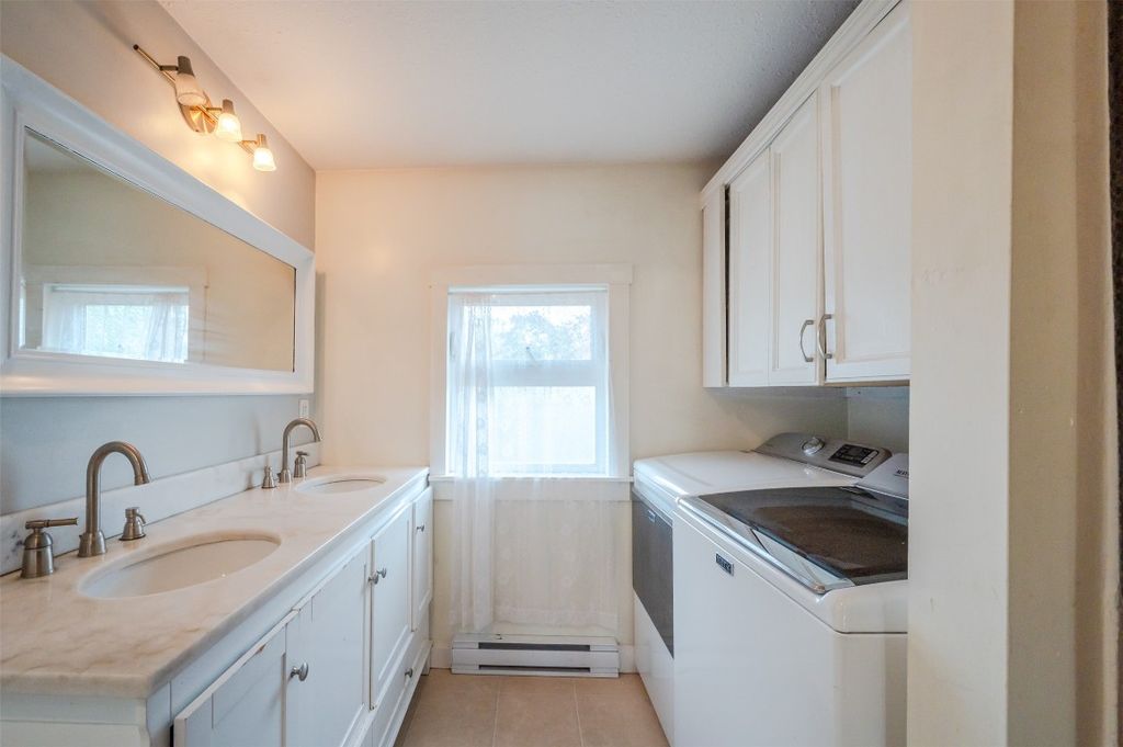 listing image 16519745751993233737