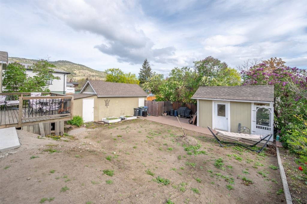 listing image 16513575224738360405