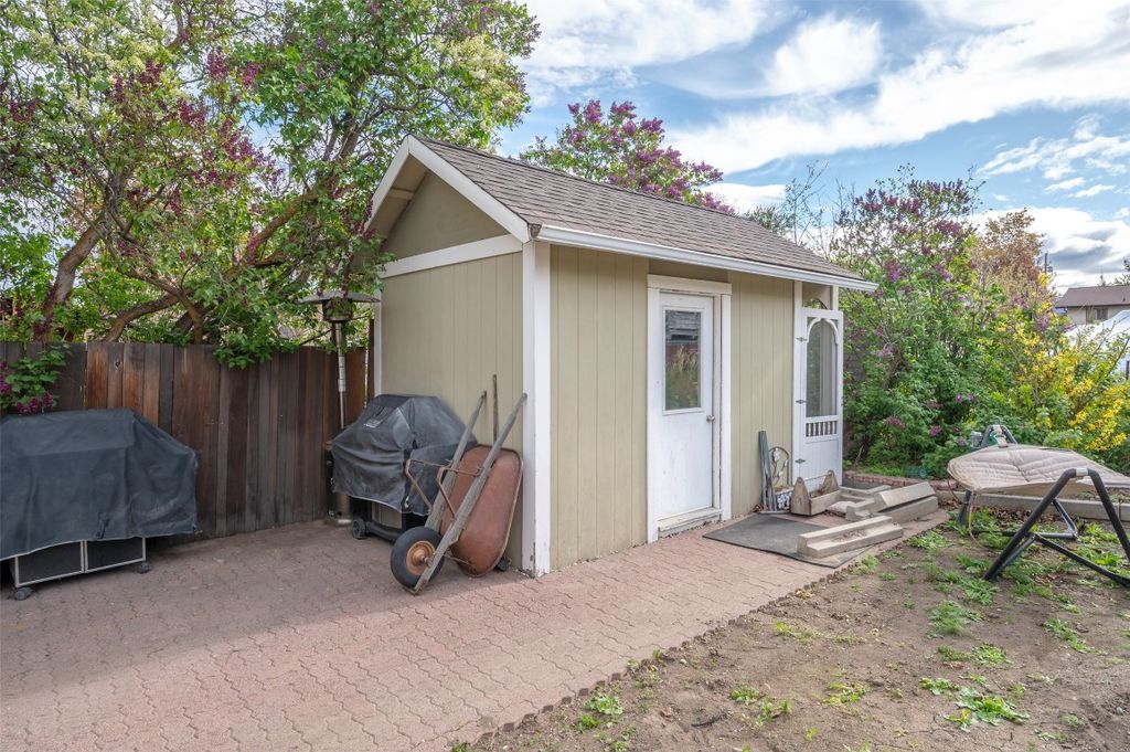 listing image 16510616818766987632