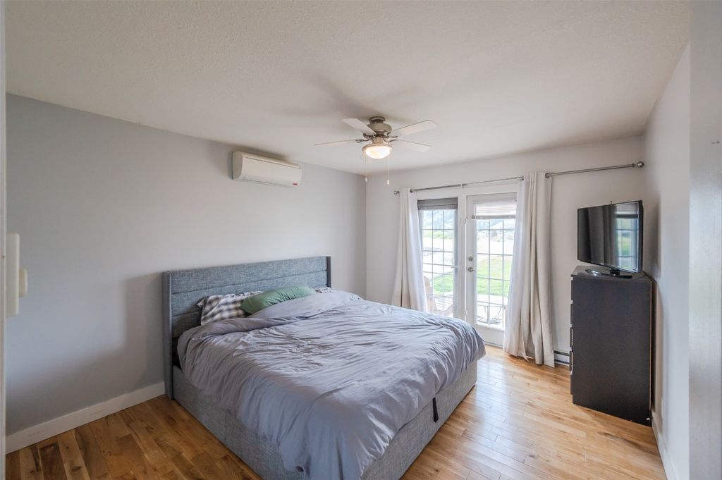 listing image 16514521752095569331
