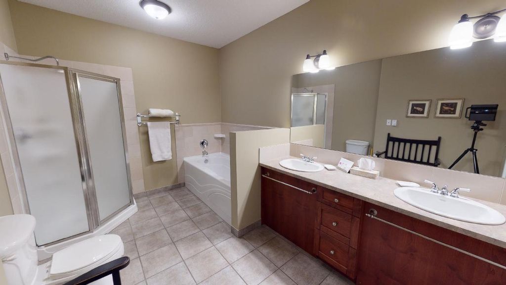 listing image 16512809155900496891