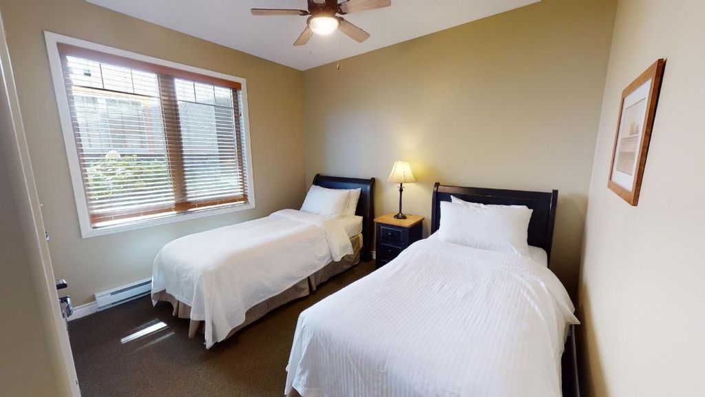 listing image 16515680258112451384