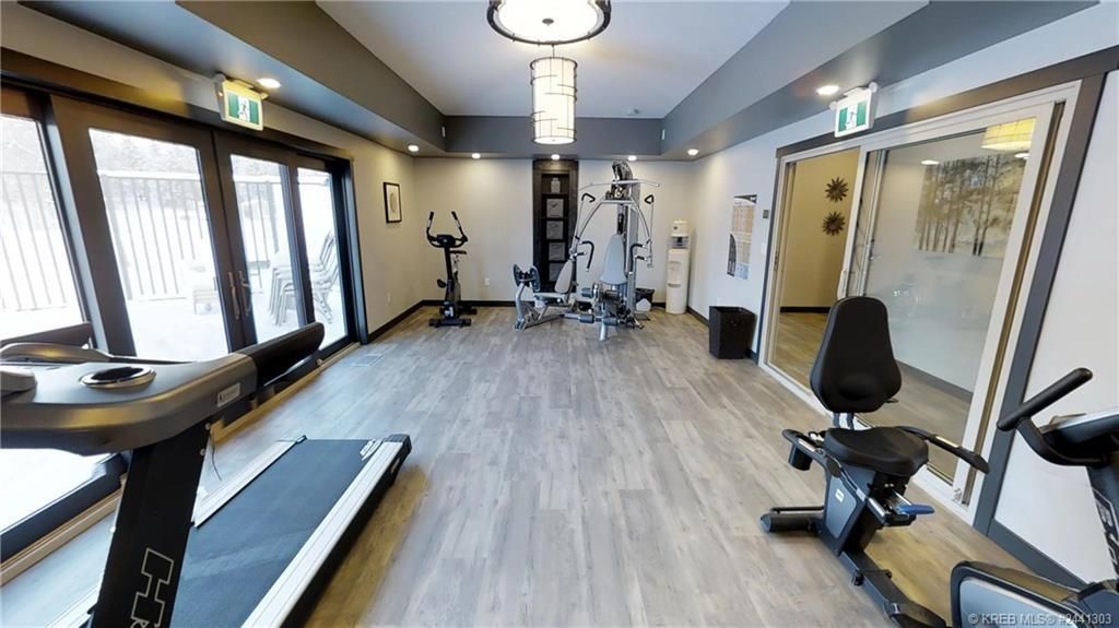 listing image 16512203069541225335