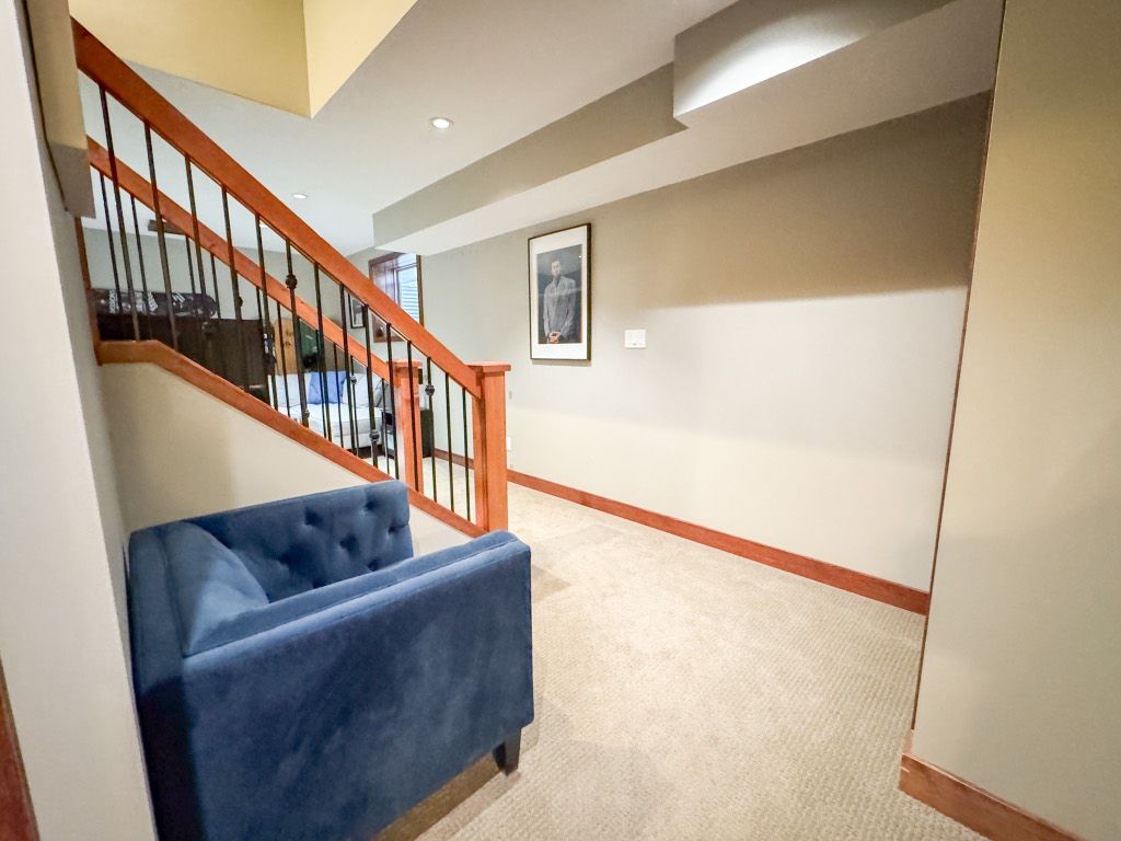 listing image 16512092740409398378