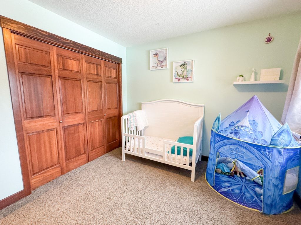 listing image 16516733263014700017