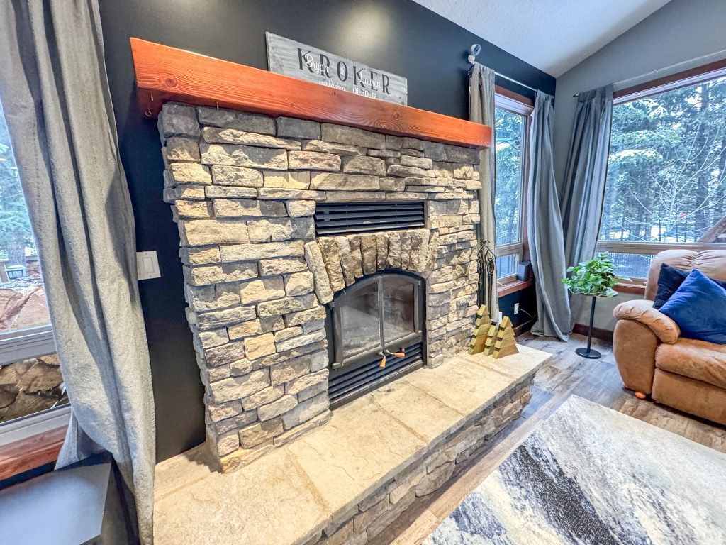 listing image 16514460695412880073