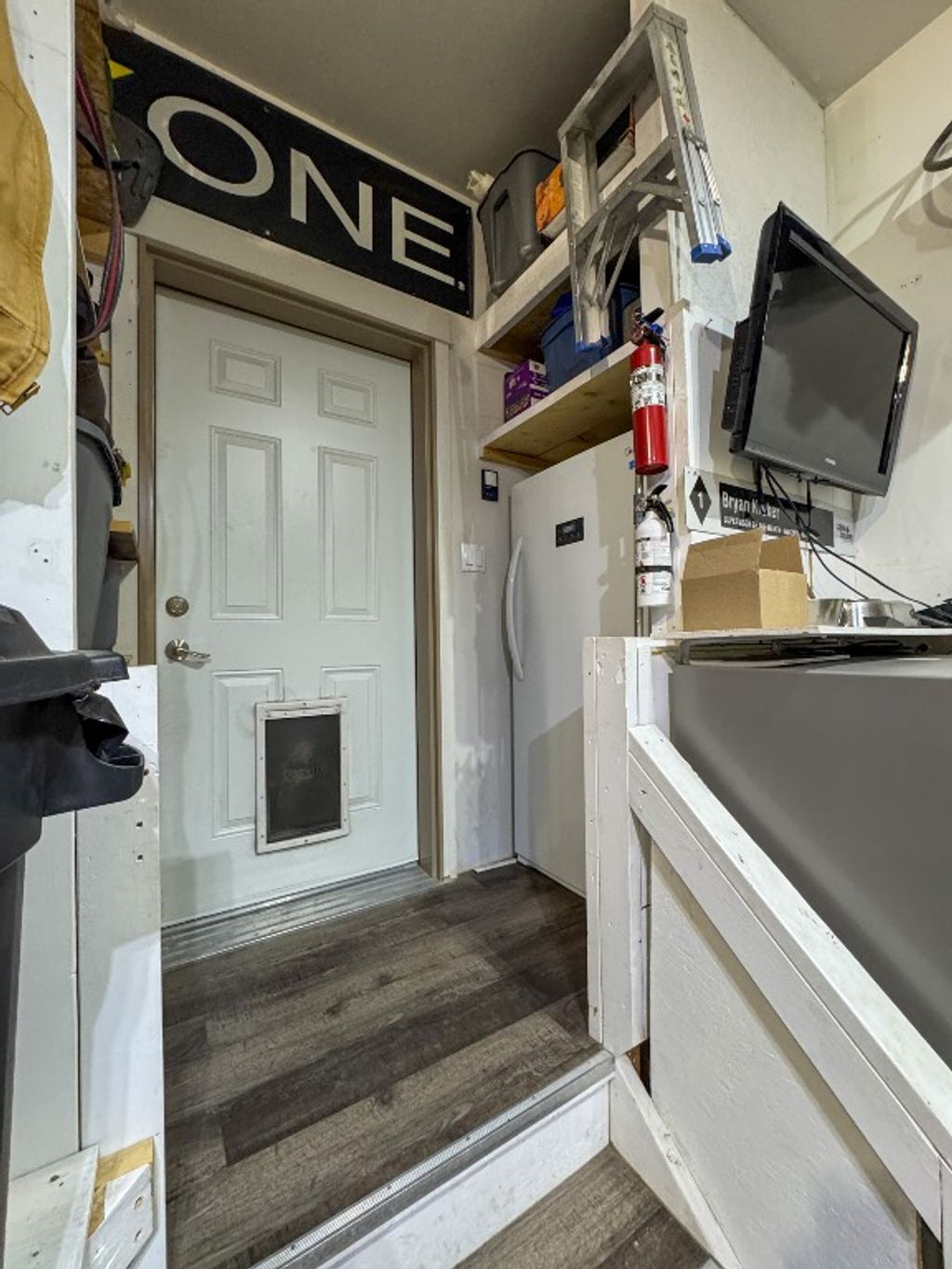 listing image 16518469353030766996