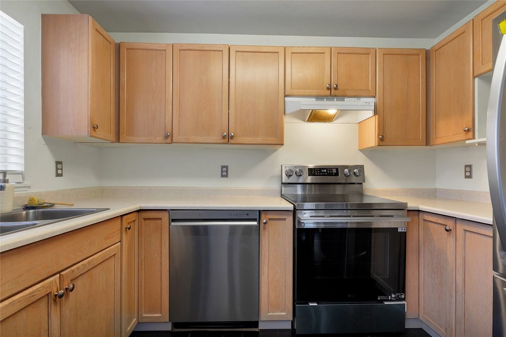 listing image 16510158411615463387