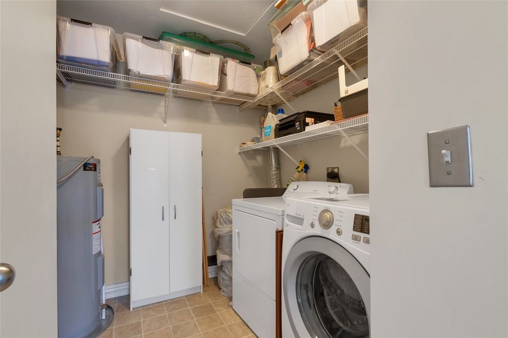 listing image 16515338867843242430