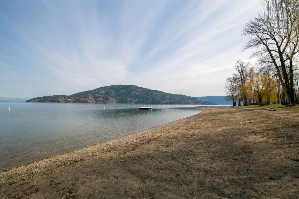 listing image 16519143300693456921