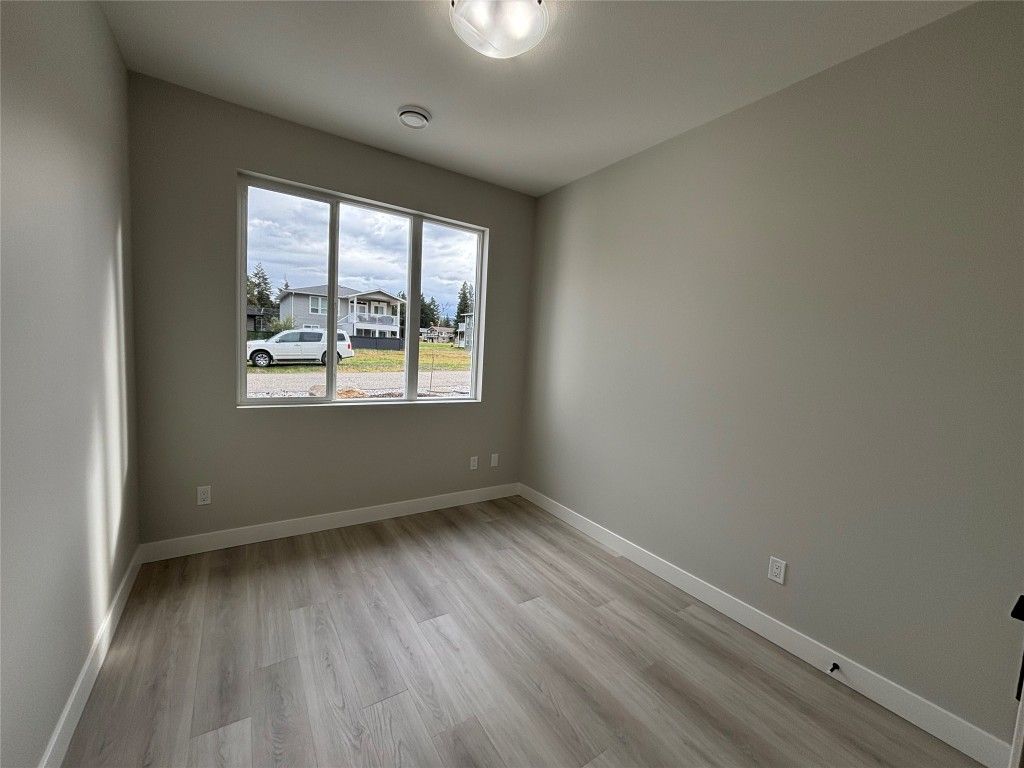 listing image 16519797769924232673