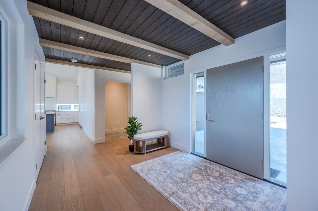 listing image 16511403116278330637